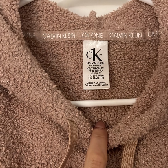 Calvin Kline super comfy cozy oversized lounge hoodie with pockets 🕯️ - Picture 3 of 7